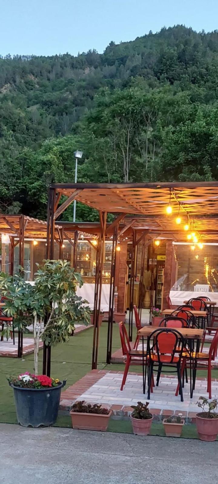 Hotel Camping Myzyri Osum Zhaban Esterno foto